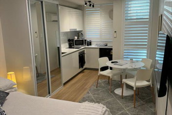 Sam The Central Studio with Sydney Resort