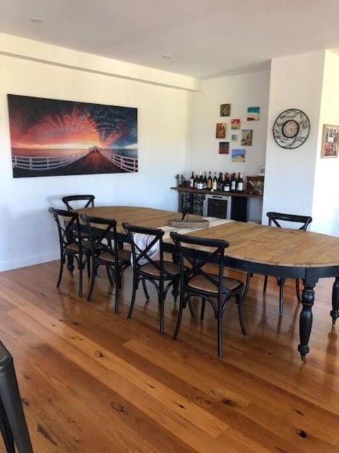 Sanary A Modern Beach Home In Martha Cove - Accommodation Sydney 3