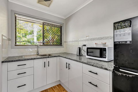 Sanctuary Lakes Fauna Retreat - Accommodation Sydney 2