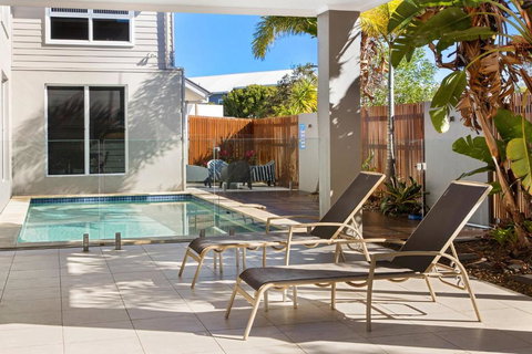 Sand And Sea Beach House - Accommodation Sydney 0