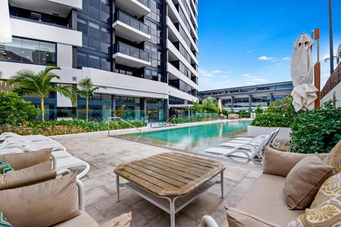 Ruby Building - Self Contained, Privately Managed Apartments - Sydney 4u 0