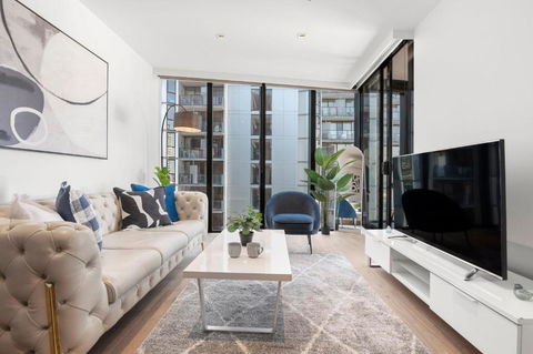 Rooftop Pool Stunning Apt At Marvel Stadium With Free Parking - Accommodation Sydney 1