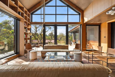 Sandbox House Luxury Architectural Retreat - Accommodation Sydney 0