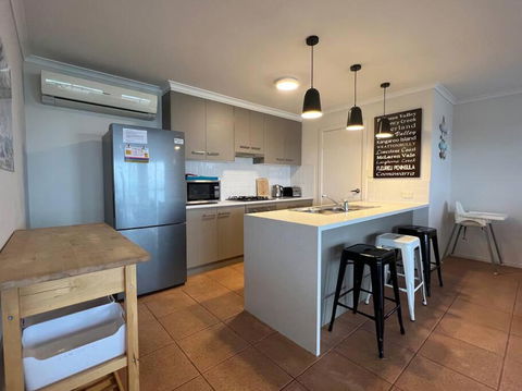 Sandcastle - A Esplanade Place, Stunning Views - Sydney 4u 0