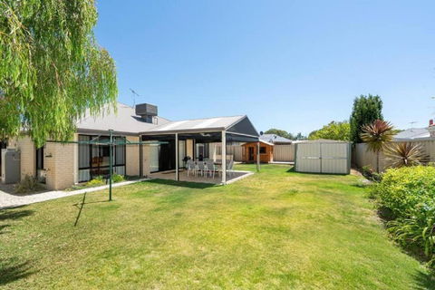 Sandpiper House - Family & Pet Friendly - Accommodation Sydney 1