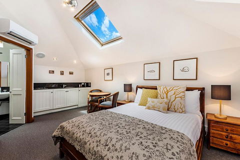 Sandstone Suites - In The Heart Of Port Fairy - Accommodation Sydney 0