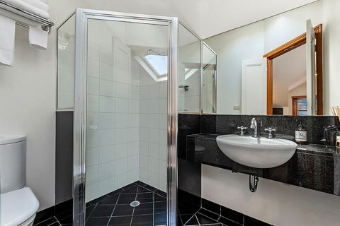 Sandstone Suites - In The Heart Of Port Fairy - Accommodation Sydney 3