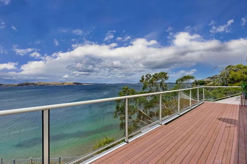 Sandy Bay Beachfront Oasis Direct Beach Access - Accommodation Sydney 1