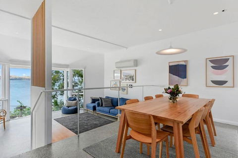 Sandy Bay Beachfront Oasis Direct Beach Access - Accommodation Sydney 2