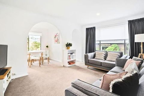 Sandy Bay Cozy Cottage Close To CBD - Sydney 4u 0