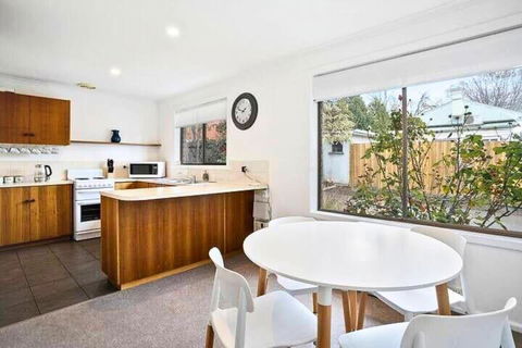 Sandy Bay Cozy Cottage Close To CBD - Sydney 4u 1