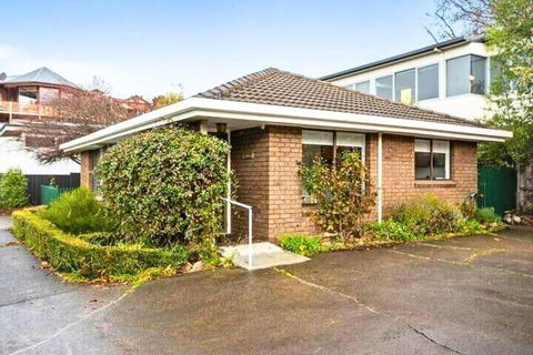Sandy Bay Cozy Cottage Close To CBD - Sydney 4u 2