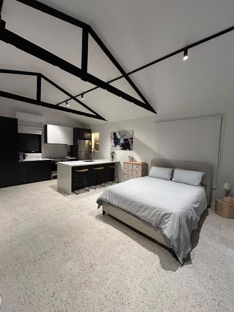 Seaside Retreat On Park - Walk To Beach - Luxury - Jacuzzi - Sydney 4u 2