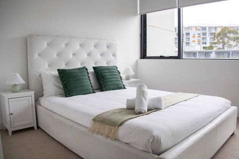 Serene Bay Two Bedroom Apartment - Sydney 4u 2