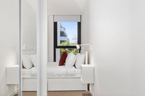 Spacious & Bright Apt Near Major Hospital Precinct - Sydney 4u 3