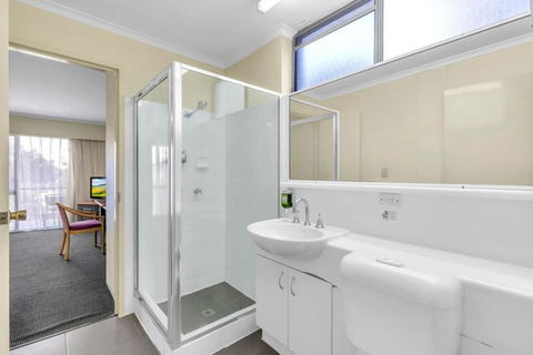 Spacious Room Ideal For Biz And Leisure - Sydney 4u 1