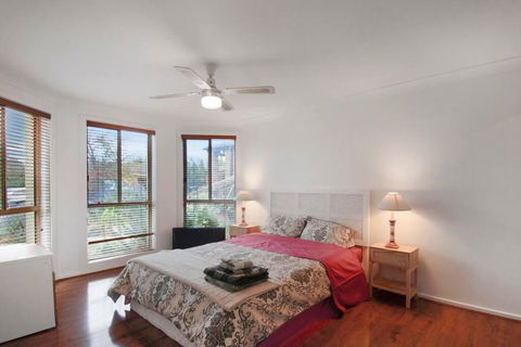 Spacious Seabrook Hideaway Near The Bay - Sydney 4u 2