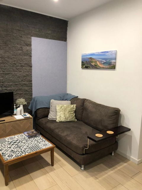 STUDIO RETREAT BY THE BEACH - Accommodation Sydney 0