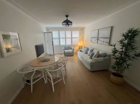 Sunny Boutique Apartment - Sydney 4u 1