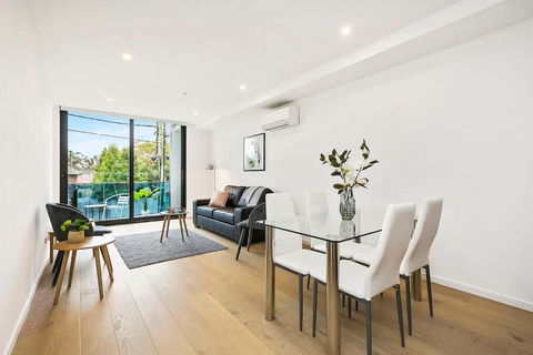 The Even Apartment In Carnegie With Parking - Accommodation Sydney 2