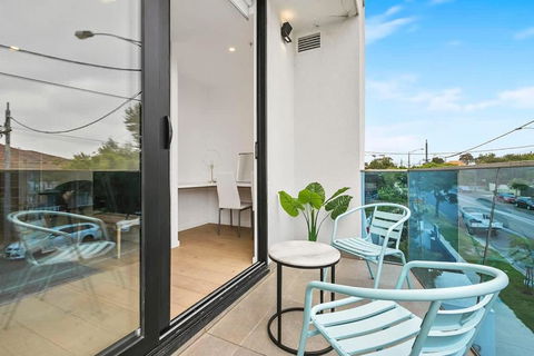 The Even Apartment In Carnegie With Parking - Accommodation Sydney 3