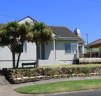 BEACHPOINT COTTAGE - Sydney 4u