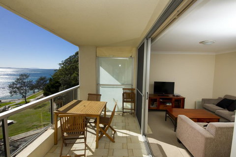 Beachpoint, Unit 402, 28 North Street - Sydney Resort 3