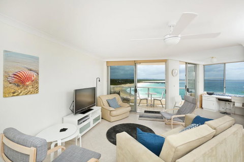 Beachpoint, Unit 501, 28 North Street - Sydney Resort 0