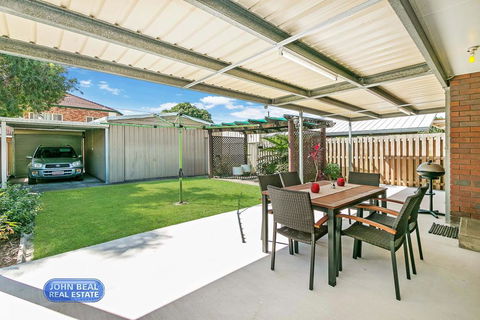 Beachside Holiday Home - Sydney 4u 1