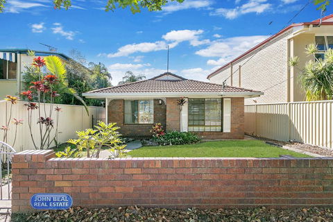 Beachside Holiday Home - Sydney 4u 0