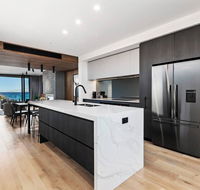 Beachside Lane - On the beach water views - Sydney 4u