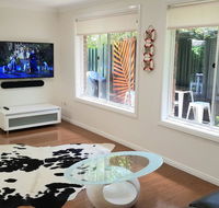 Beachside Villa Ettalong Beach - Sydney 4u