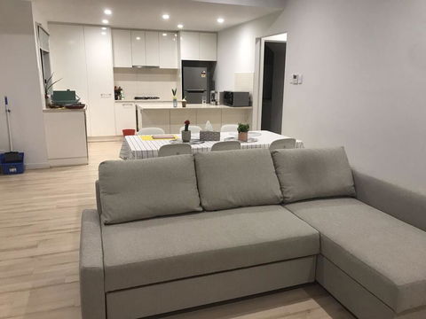 Beautiful New Room - Sydney 4u 0