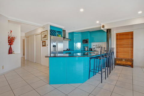 Beautiful Waterfront Home- CHELSEA - Sydney 4u 3