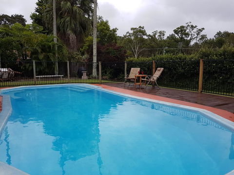 Beerwah House - Sydney 4u 2
