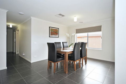 Beischer Apt B - Sydney 4u 1
