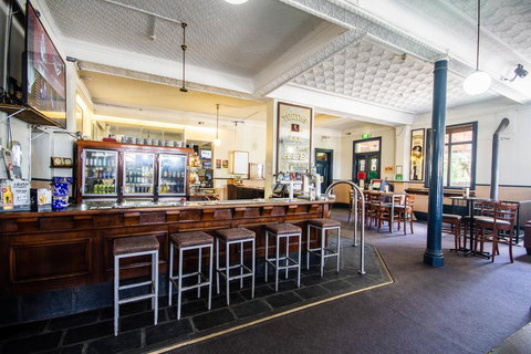 Bellbird Hotel - Accommodation Sydney 3