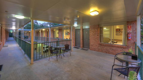 Bent Street Motor Inn - Sydney 4u 1