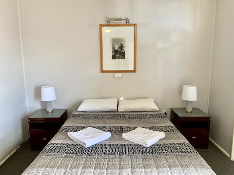 Bermagui Beach Hotel - Sydney 4u 3
