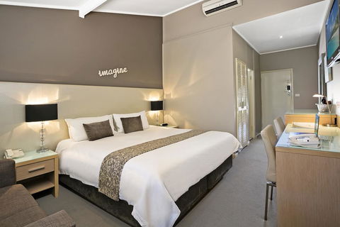 Best Western Sanctuary Inn - Sydney 4u 1