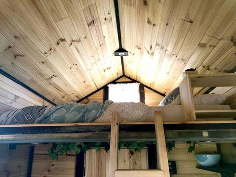 Big Tiny Altitude Tiny House Experience - Accommodation Sydney 3