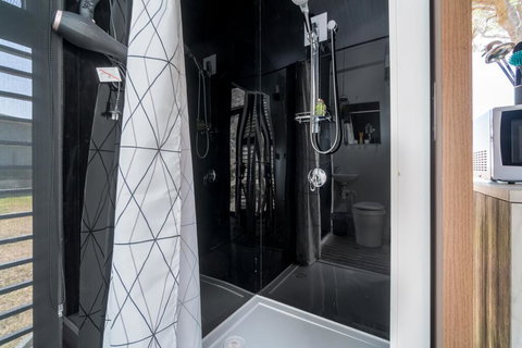 Big Tiny Paz Seven Hills Tiny House, Tallarook - Accommodation Sydney 3