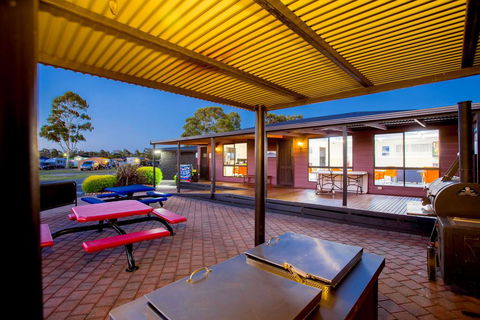 BIG4 Traralgon Park Lane Holiday Park - Sydney 4u 3