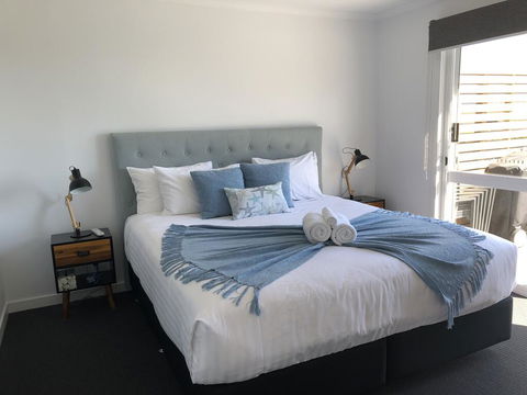 BINALONG BRAE @ Bay Of Fires Two Bedroom Both With Ensuites - Sydney 4u 0