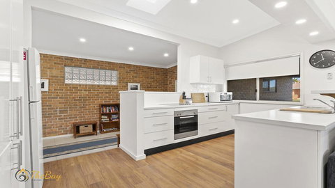 Blue Fish - 41 Boulder Bay Road - Sydney Resort 2