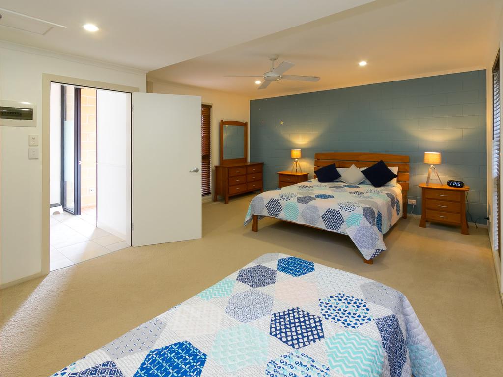 Booral QLD Sydney 4u