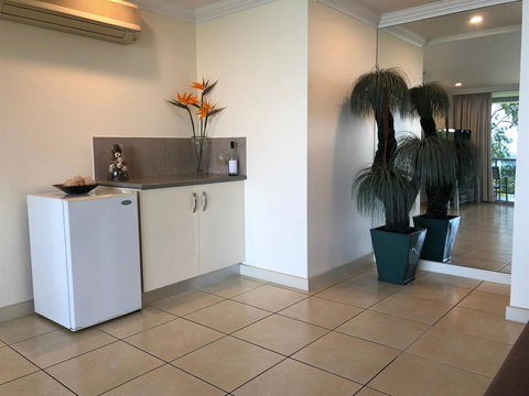 Blue Water Views Apartments - Sydney 4u 1