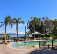 Bluewater Executive Villa in Raffertys Resort - Sydney 4u