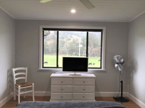 Bobby's Country Rental - Sydney 4u 3