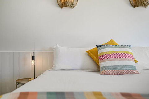 The Shore Motel Milang - Sydney 4u 2